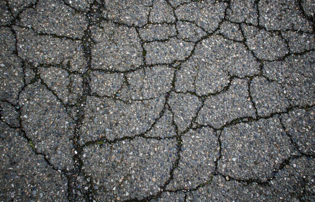 asphalt road and shingles heavy metals